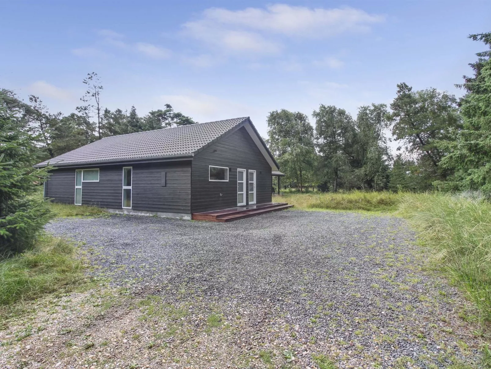 "Delan" - 1.3km from the sea-Outside