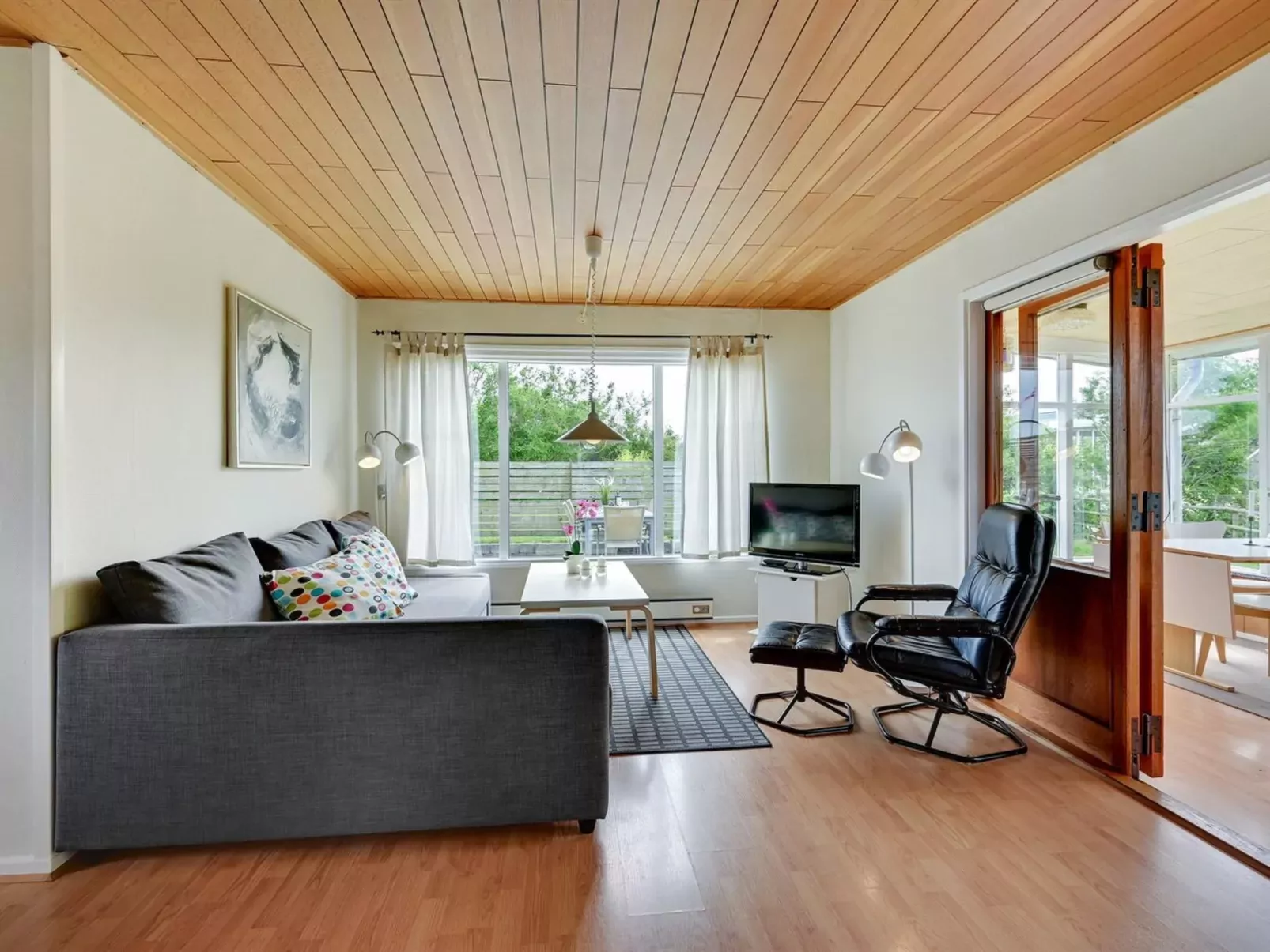 "Holmger" - 500m from the sea-Inside