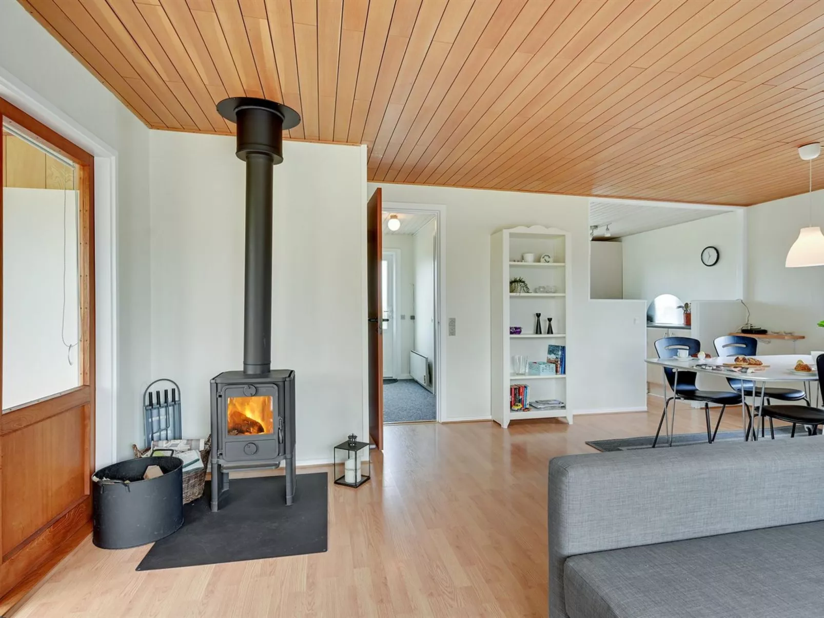 "Holmger" - 500m from the sea-Inside