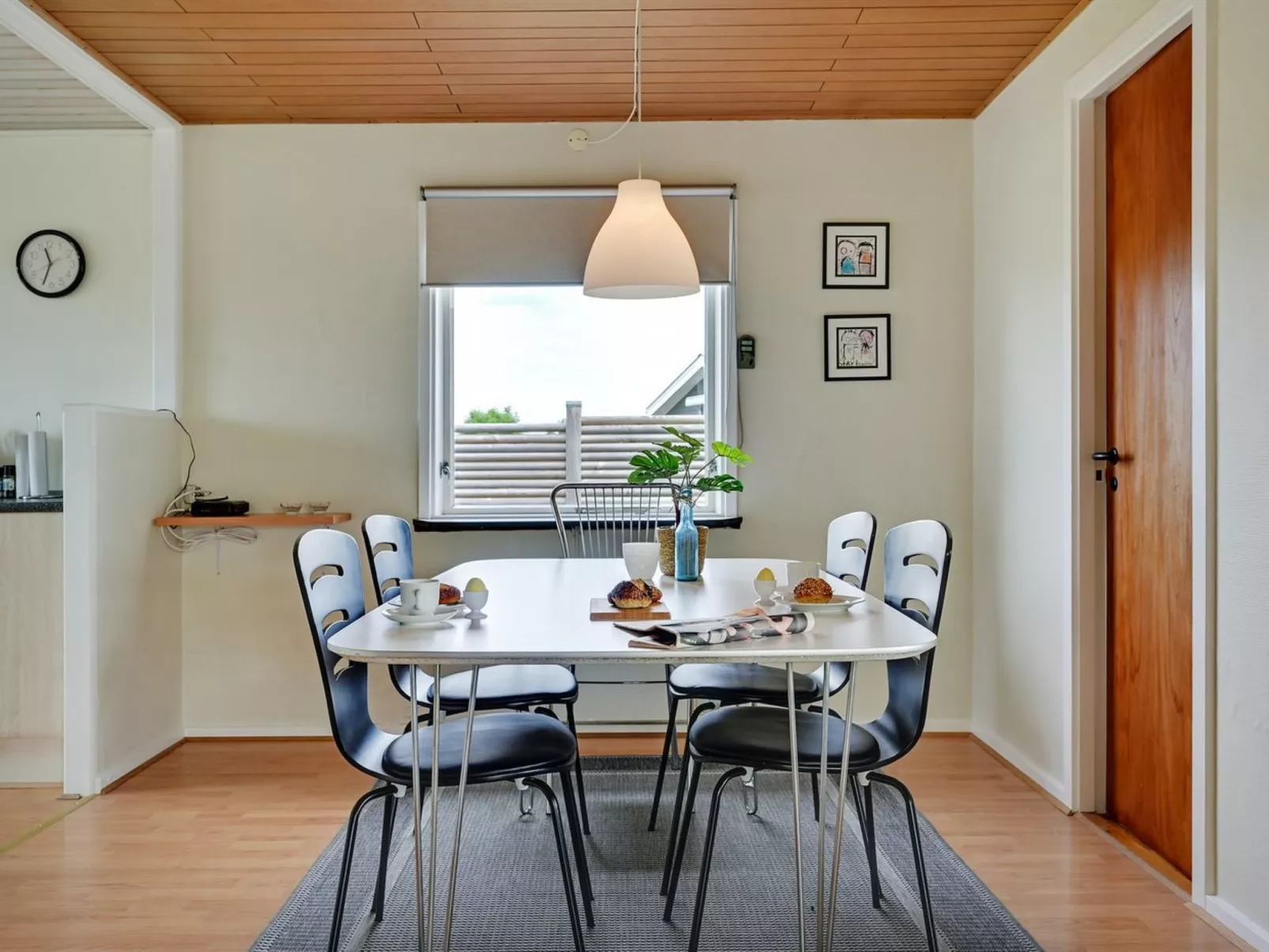 "Holmger" - 500m from the sea-Inside