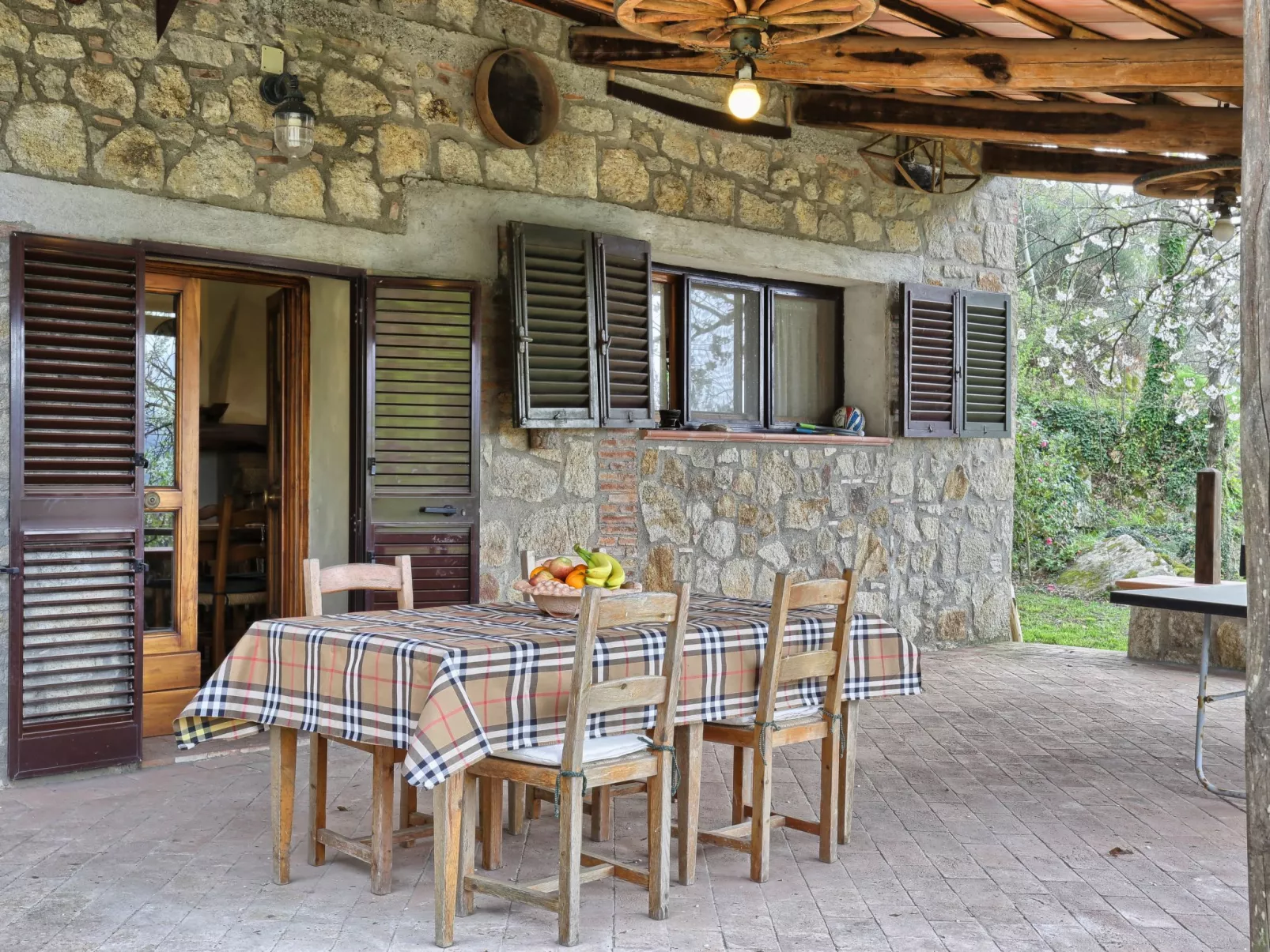 Casale Ulisse-Outside