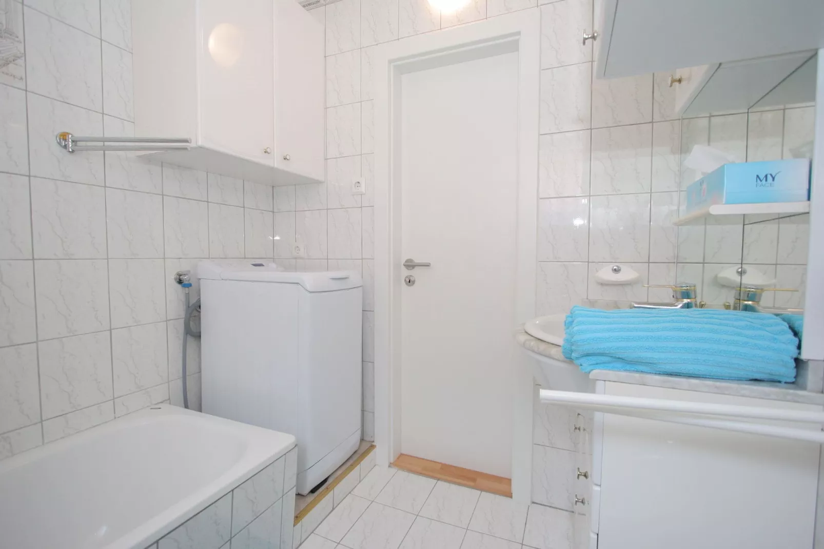 Apartment Bernadette 1 / EG-Bathroom