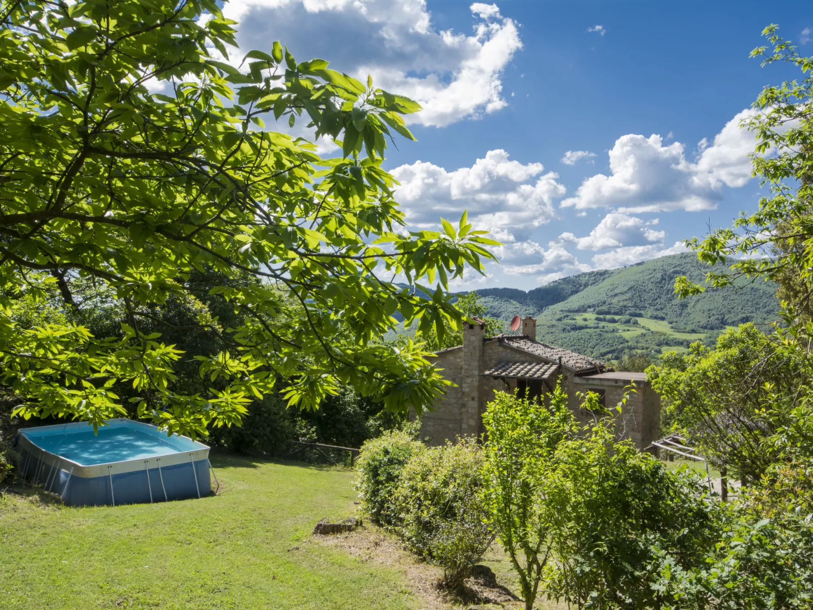 Casale Ulisse-Outside