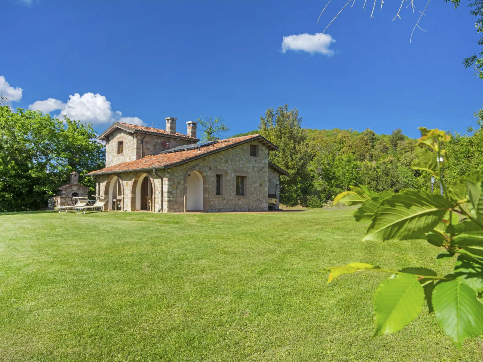 Casale Fonte-Outside