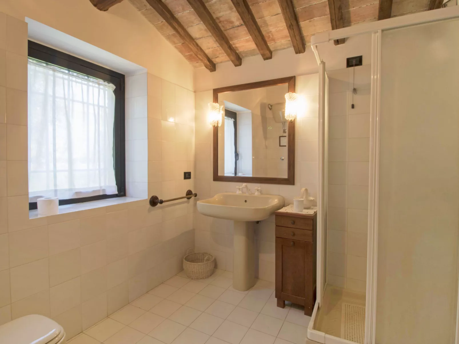 Podere Agnese-Inside