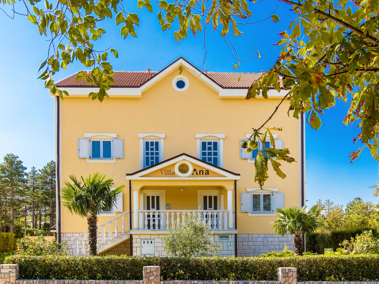 Villa Anna-Draußen