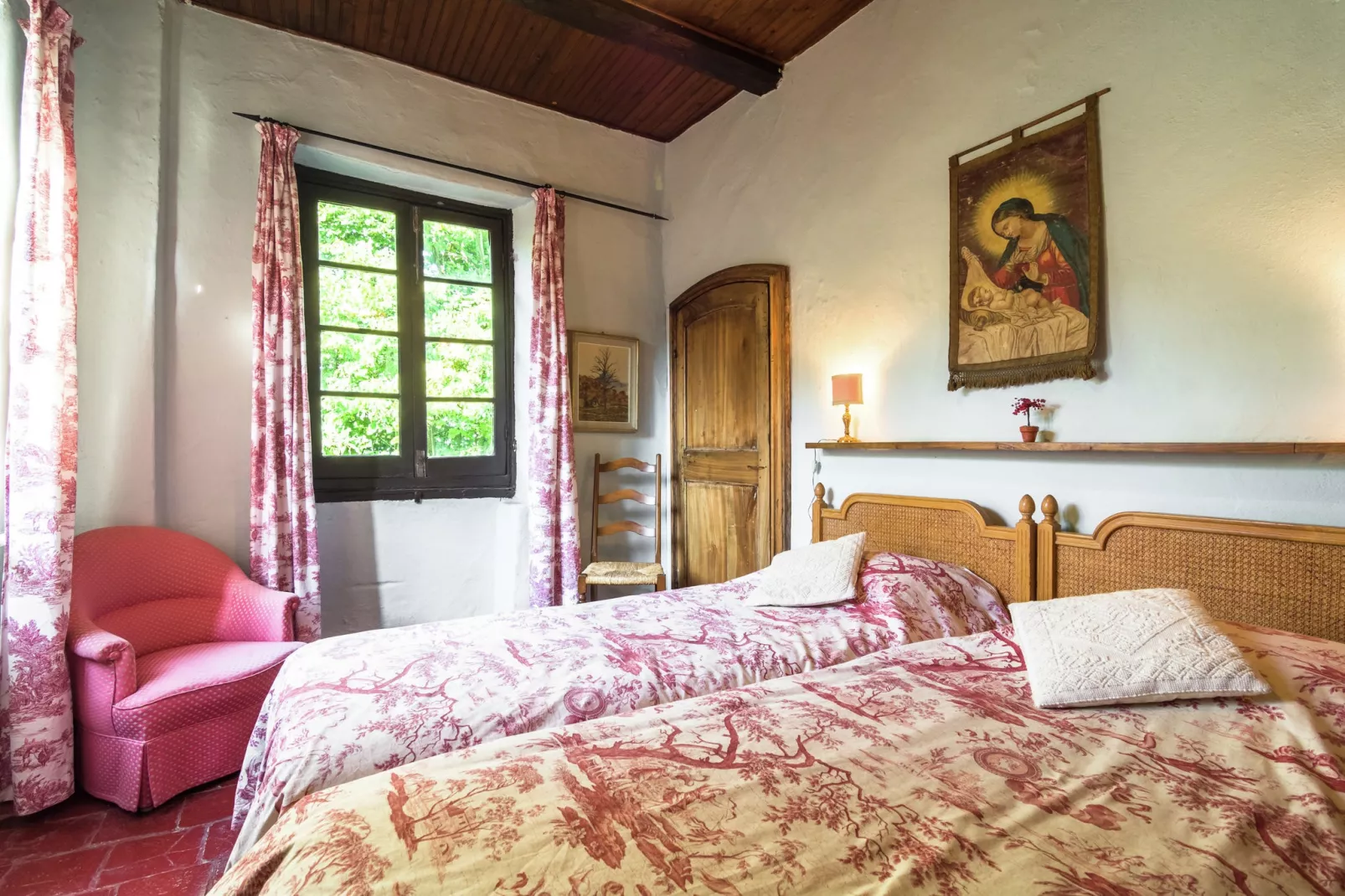 Nobile-Bedroom