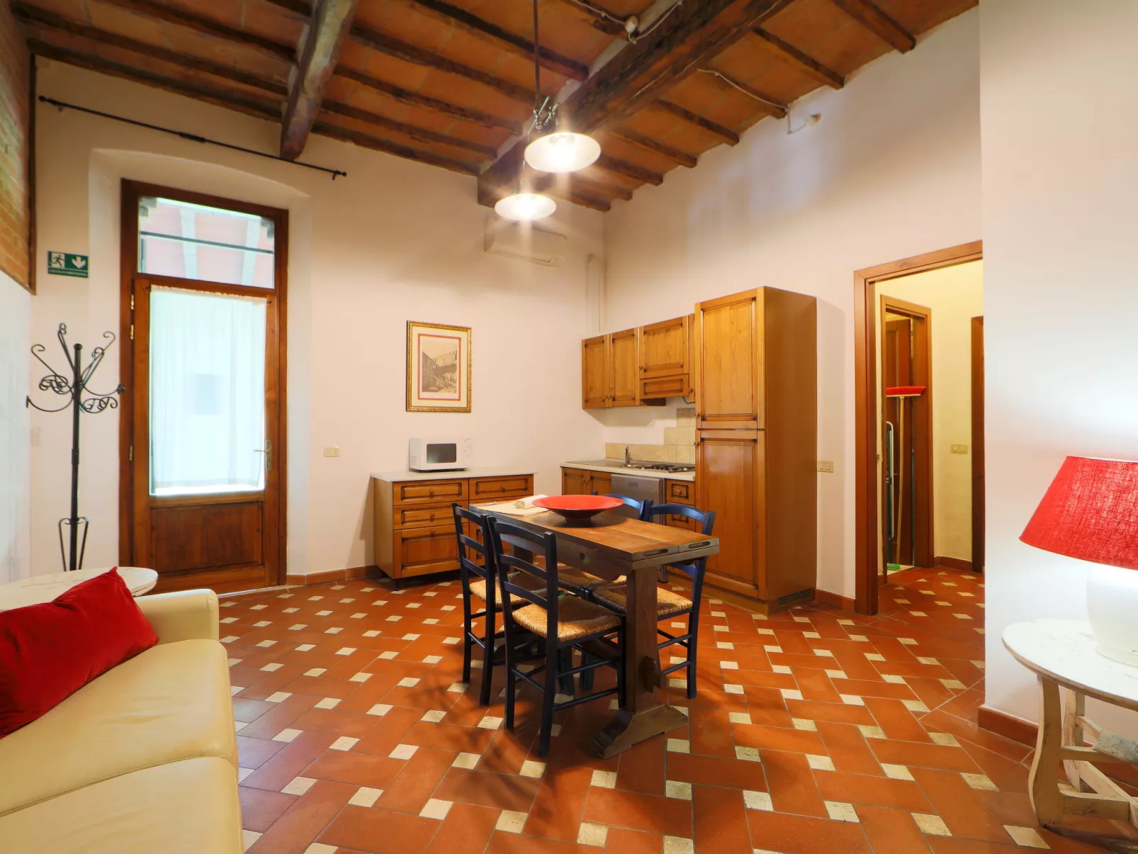 Le Capanne I-Inside