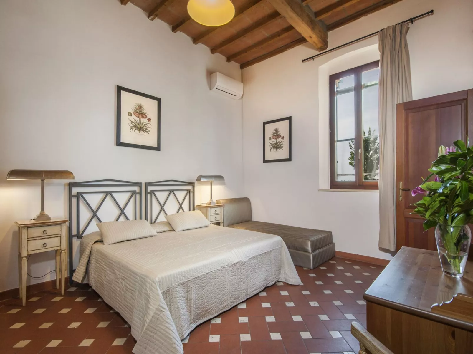 Le Capanne I-Inside