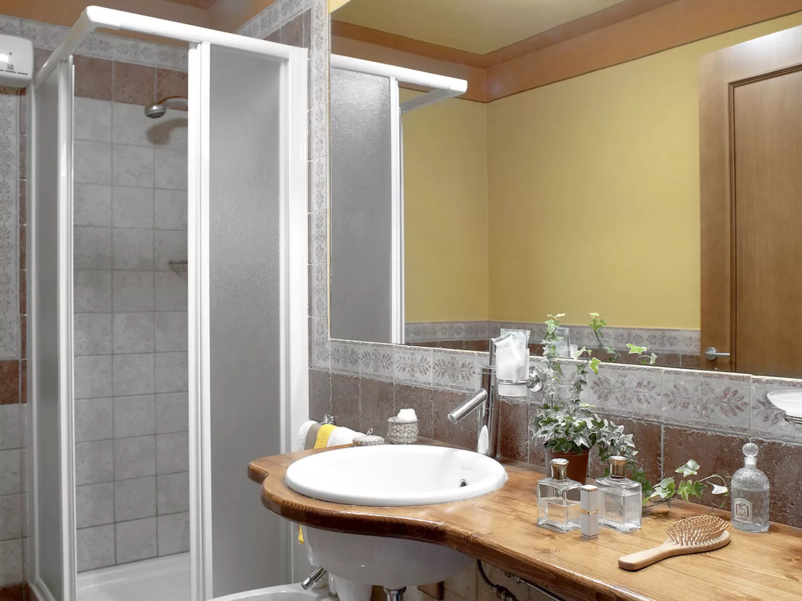 Le Capanne I-Inside
