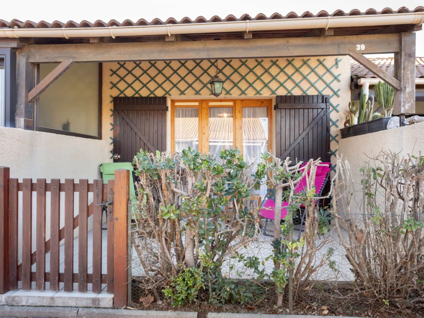 Le Hameau du Port-Outside