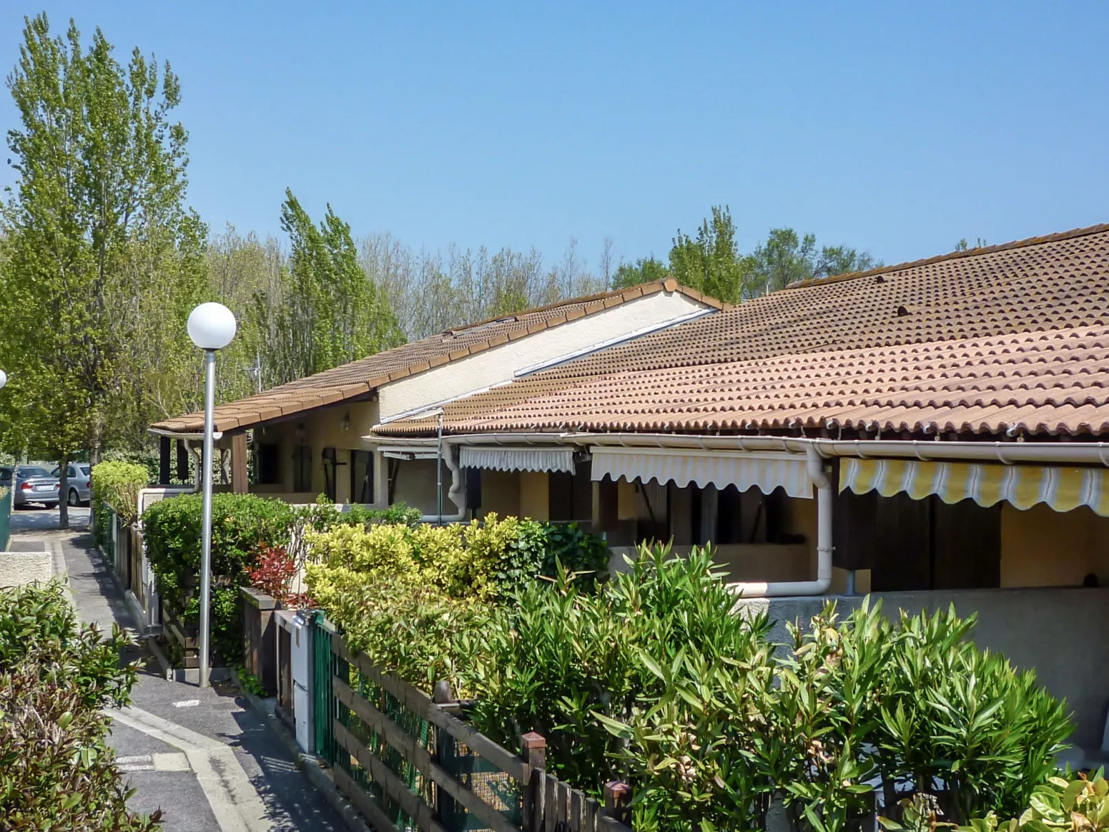 Le Hameau du Port-Outside