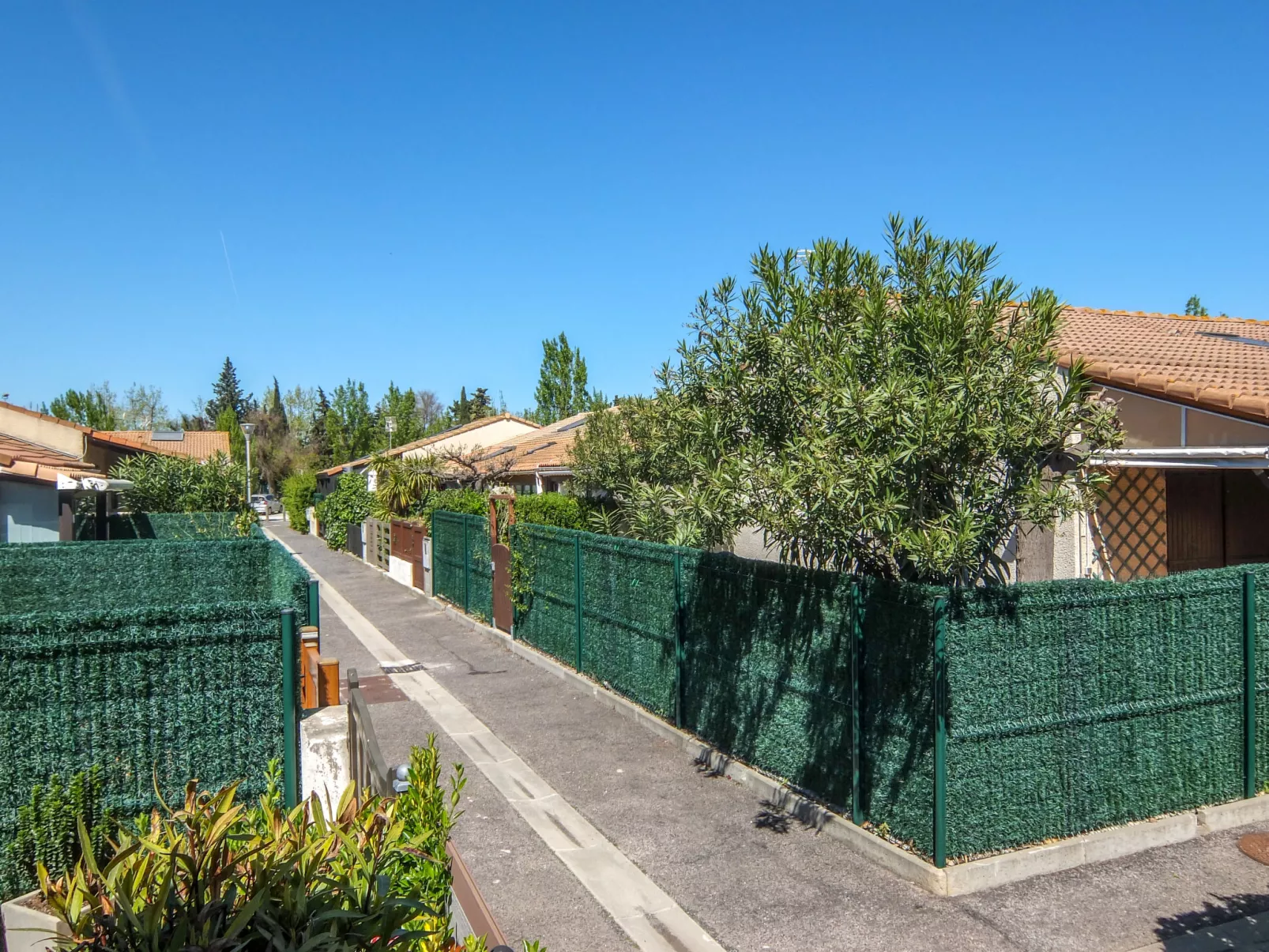 Le Hameau du Port-Outside