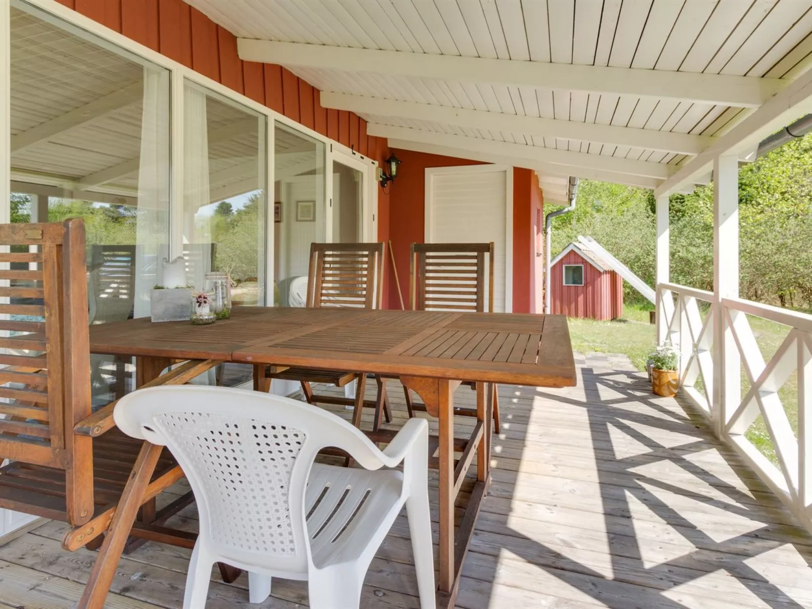 "Fergie" - 400m from the sea-Inside