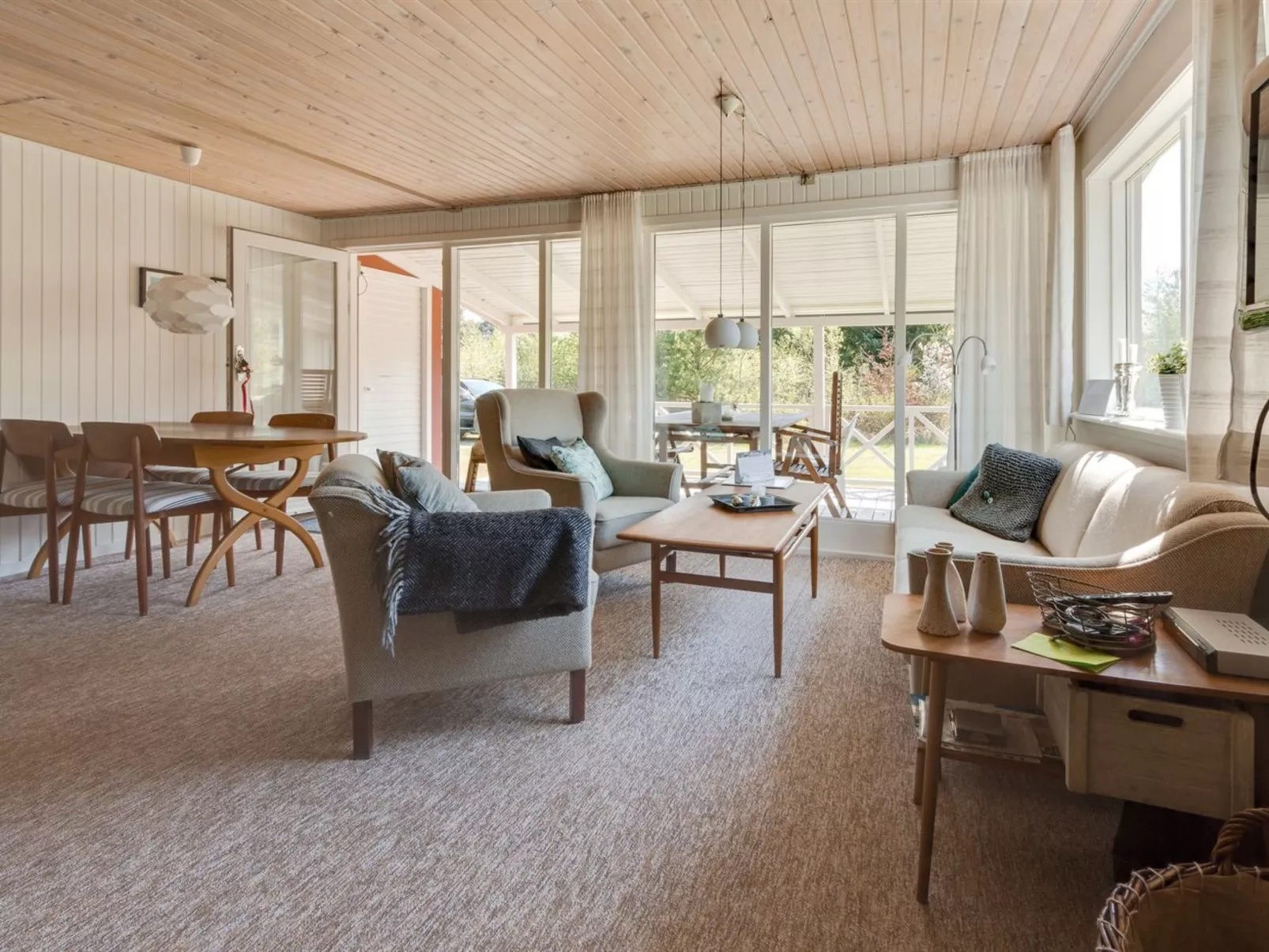 "Fergie" - 400m from the sea-Inside