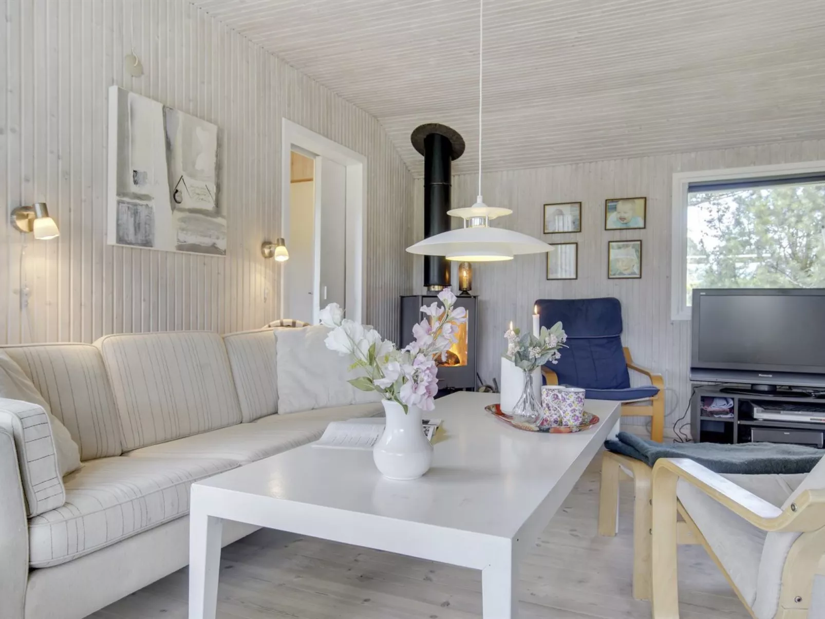 "Delma" - 750m from the sea-Inside
