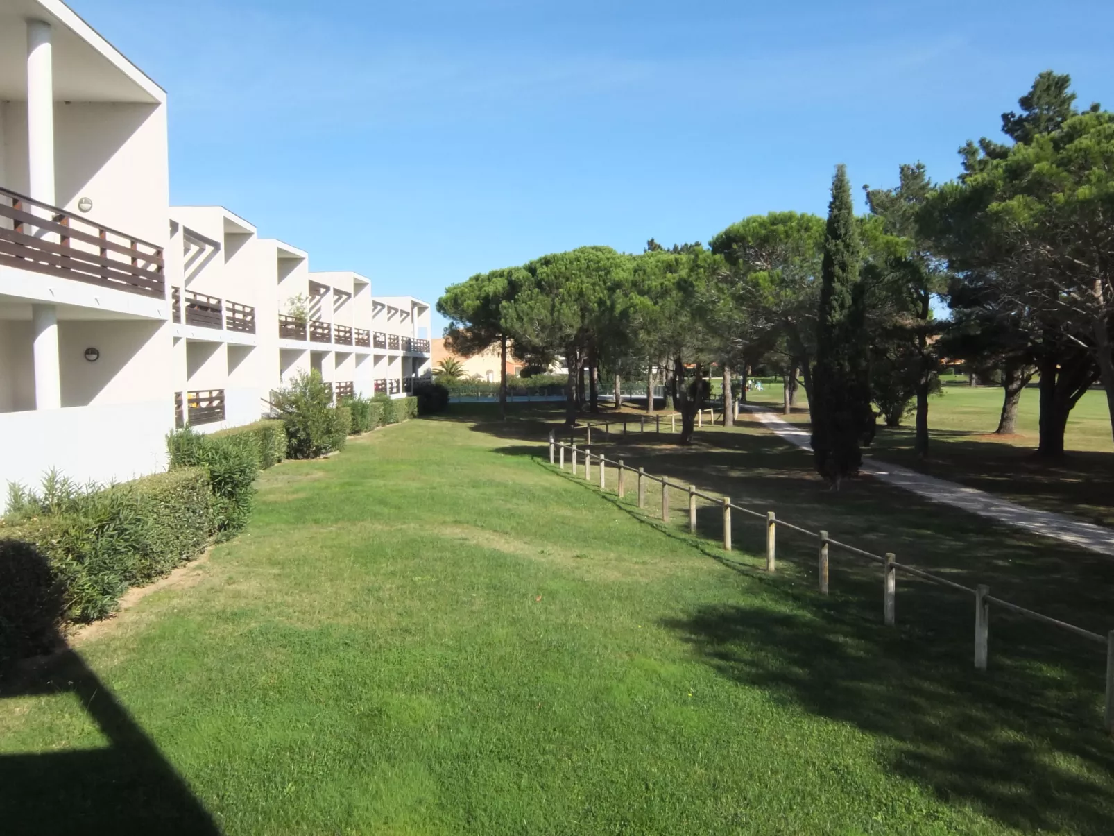 Le Golf Clair-Outside