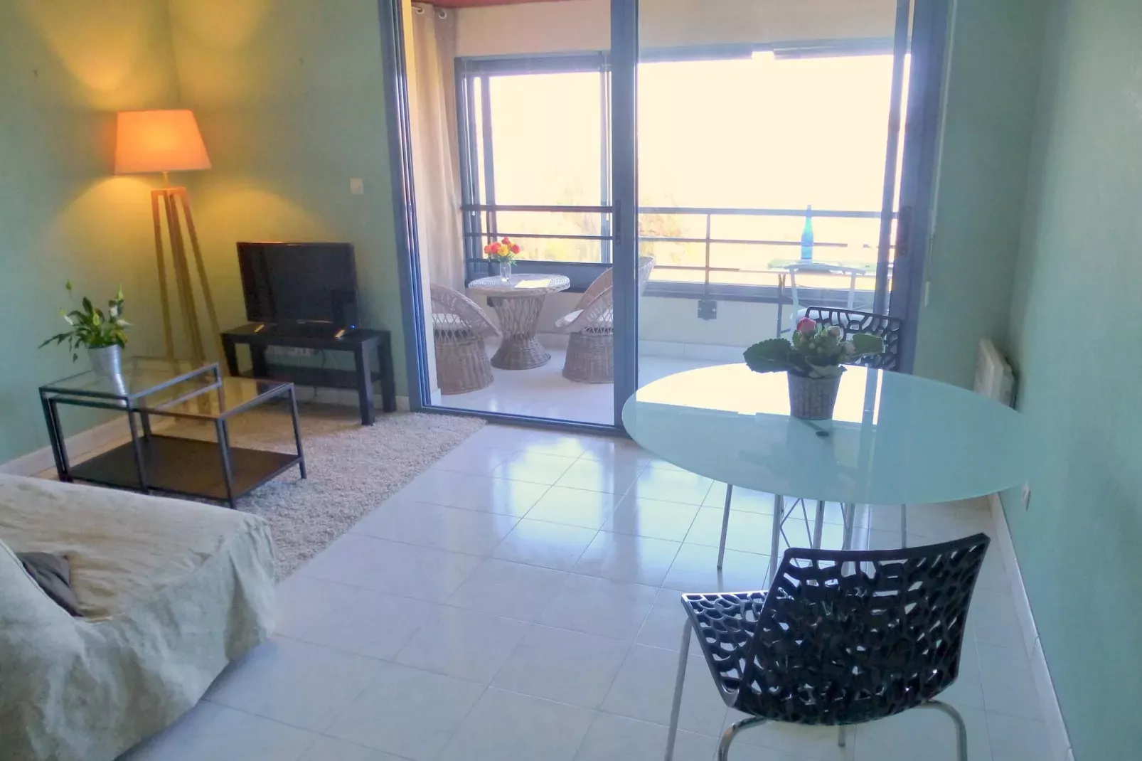 180° Panorama Meerblick Ferienwohnung Roscoff-Living room