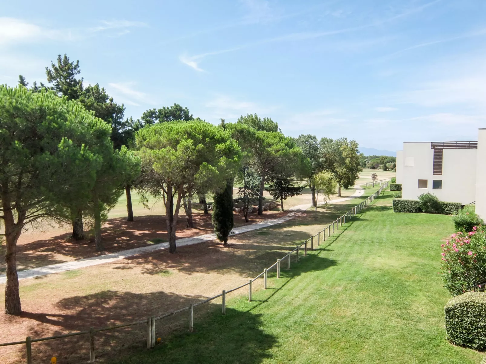 Le Golf Clair-Outside