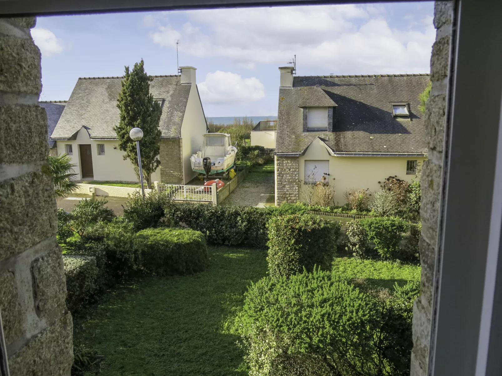Charme des Govelins-Outside