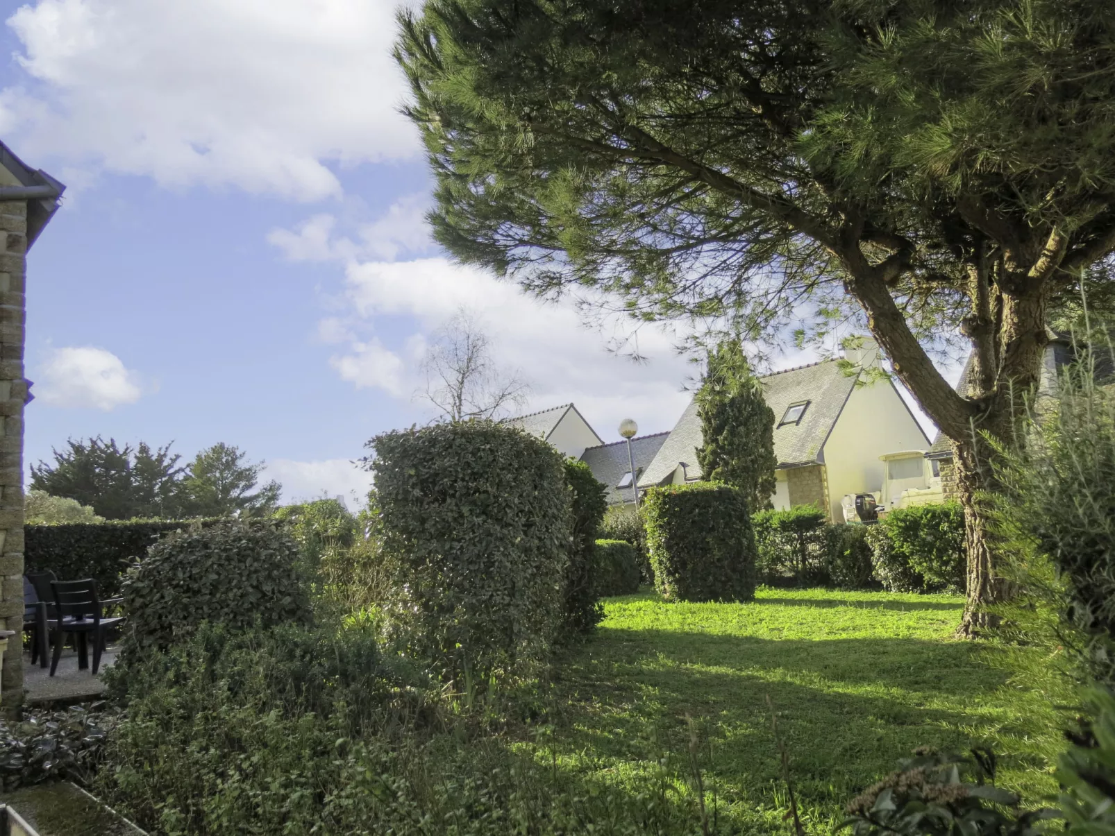 Charme des Govelins-Outside