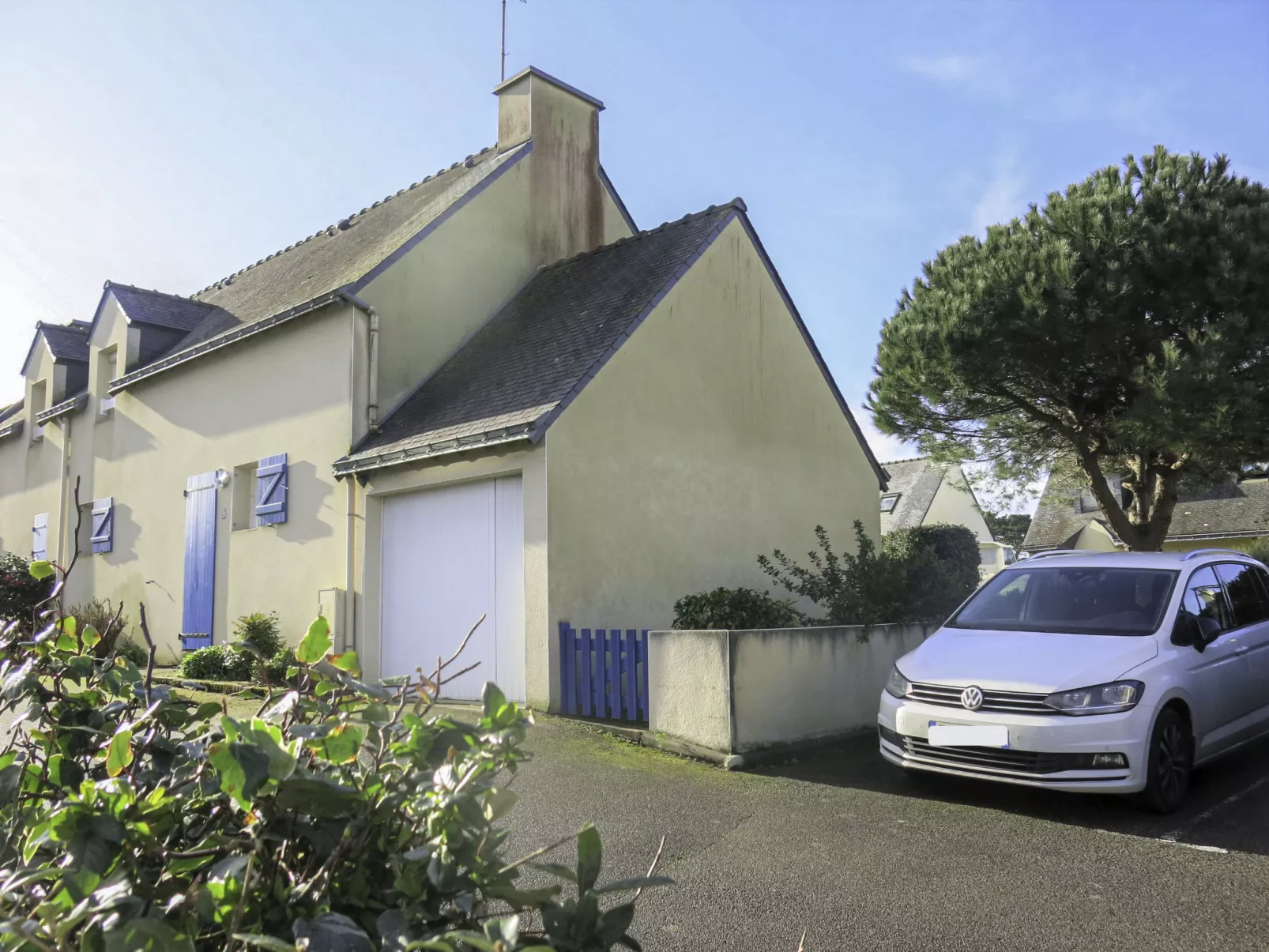 Charme des Govelins-Outside