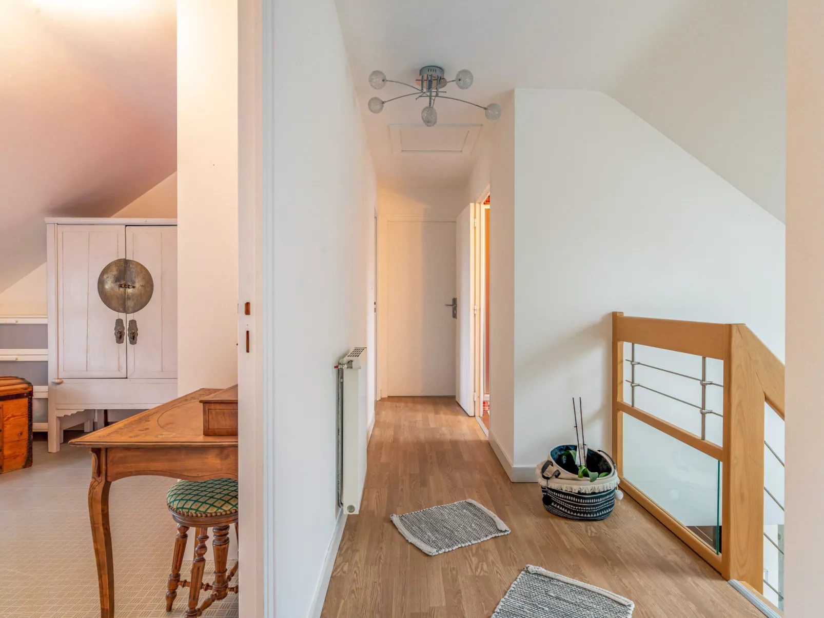 Le Clos Velin-Inside