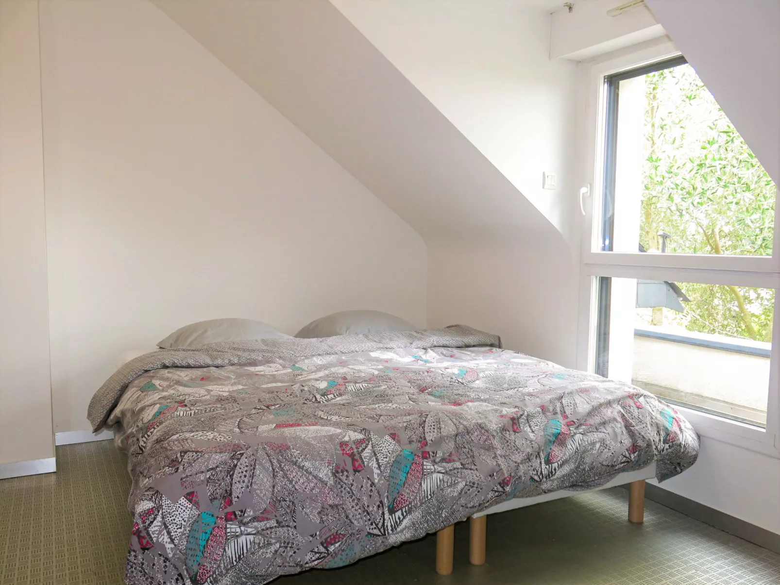 Le Clos Velin-Inside