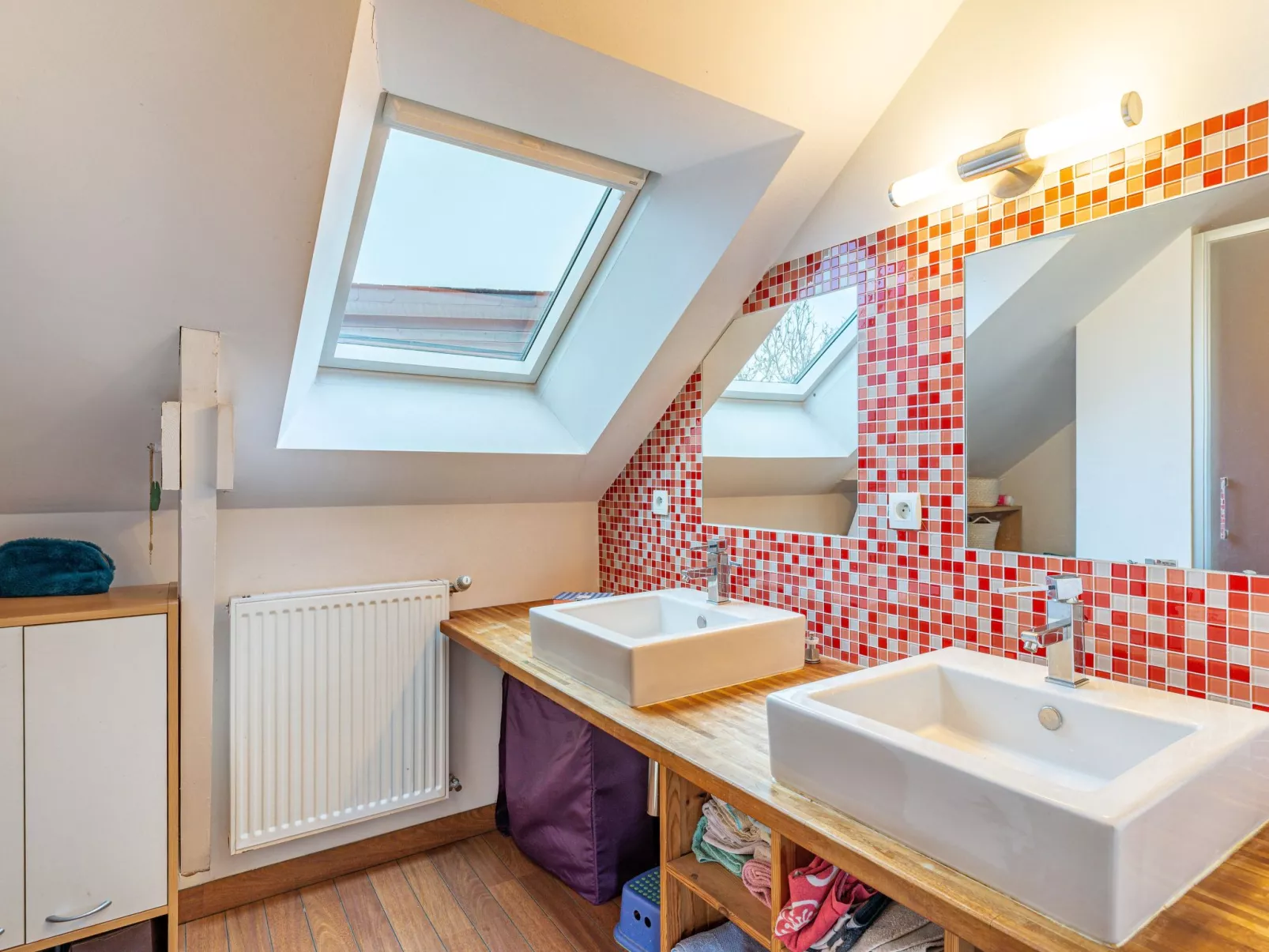 Le Clos Velin-Inside