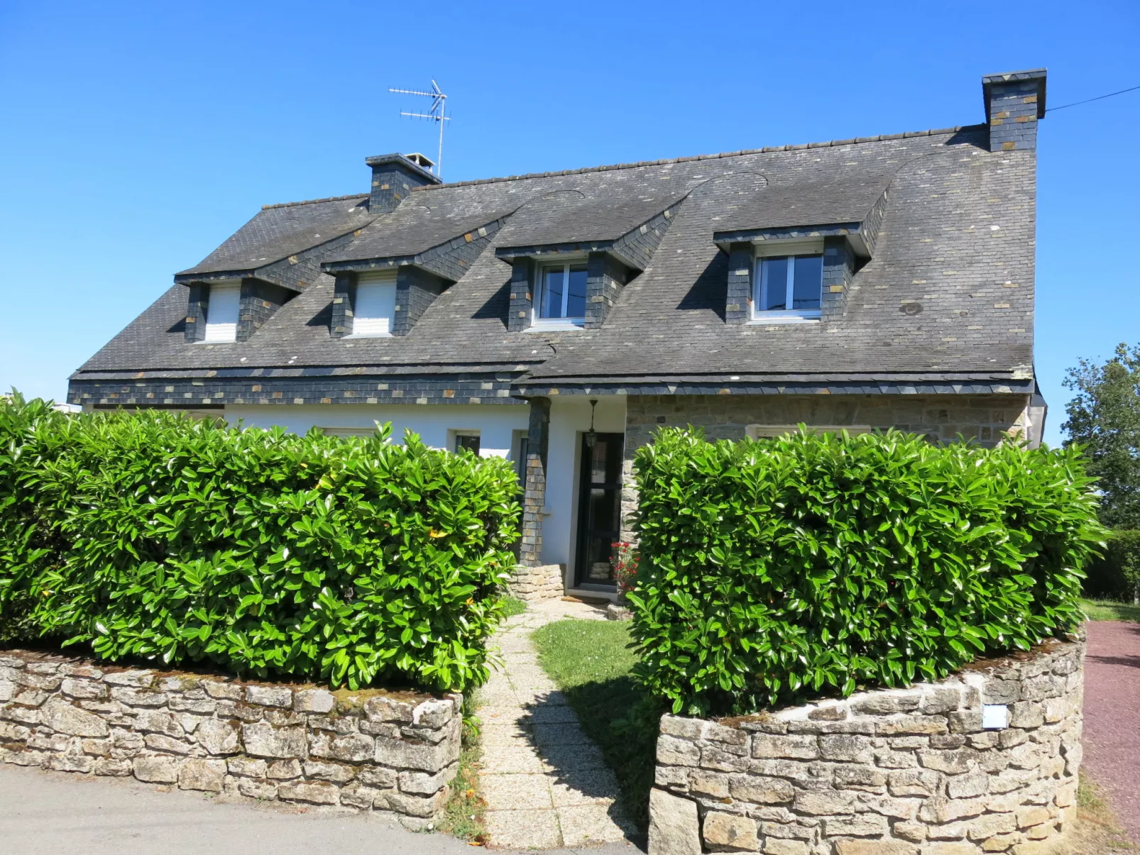 Le Clos Er Bert-Outside