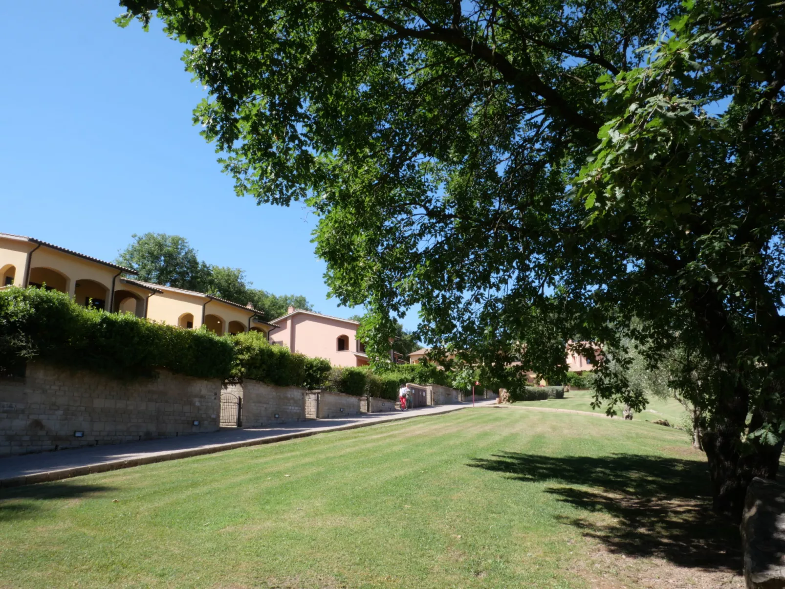 Thermae Apartment 16b-Outside