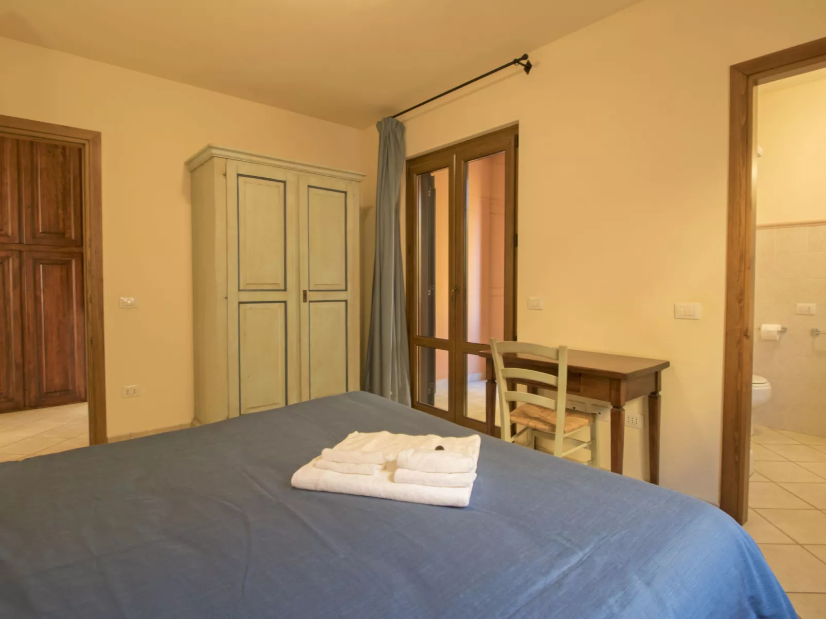 Thermae Apartment 14-Inside