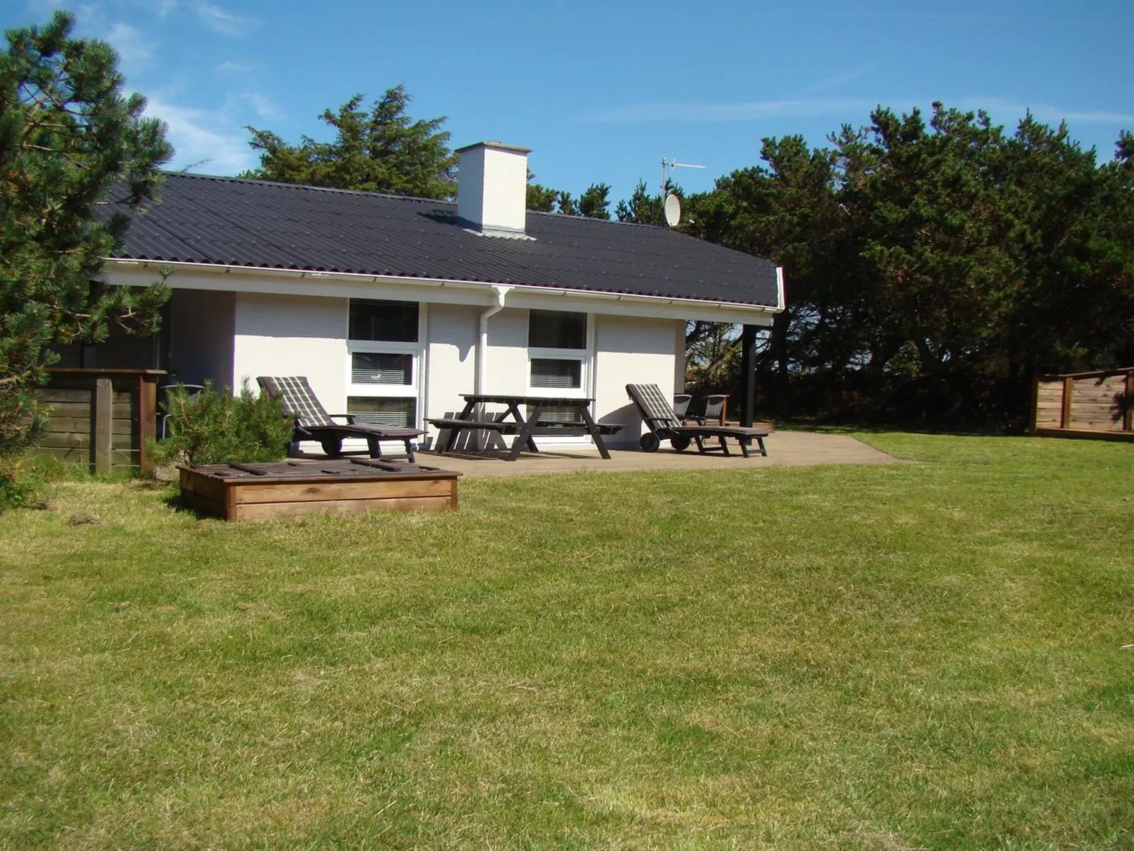 "Albrekt" - 500m from the sea-Outside