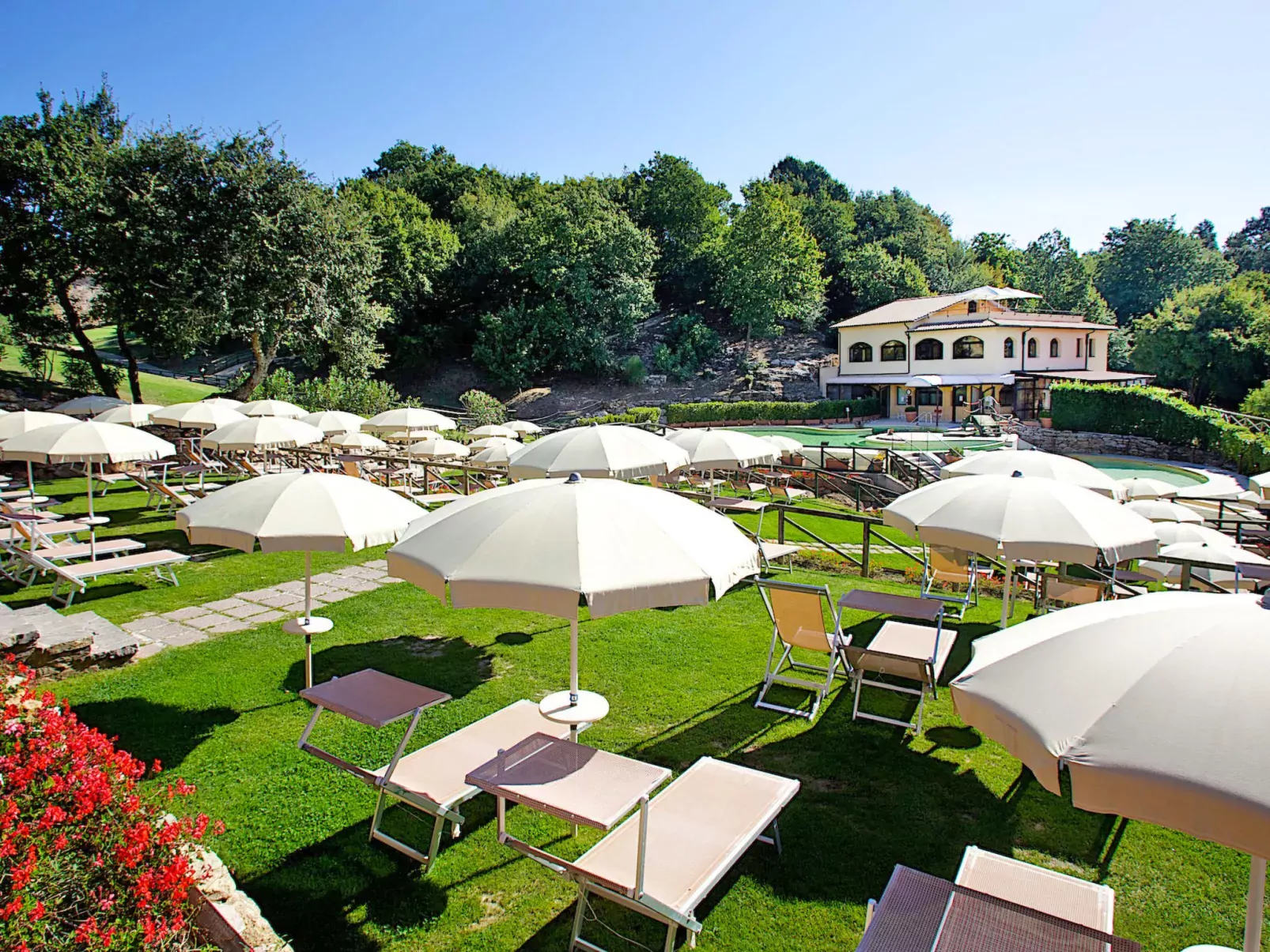 Thermae Villa 36-Draußen
