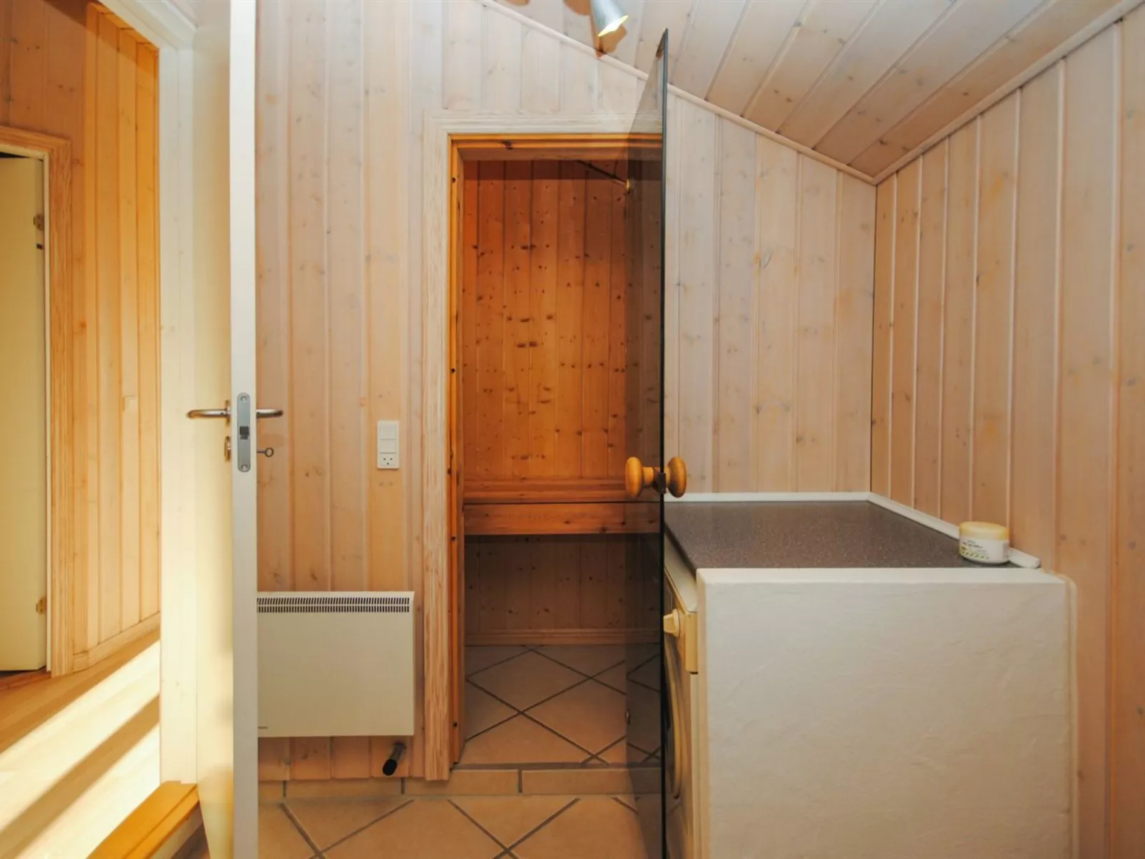 "Laurentia" - 800m from the sea-Inside