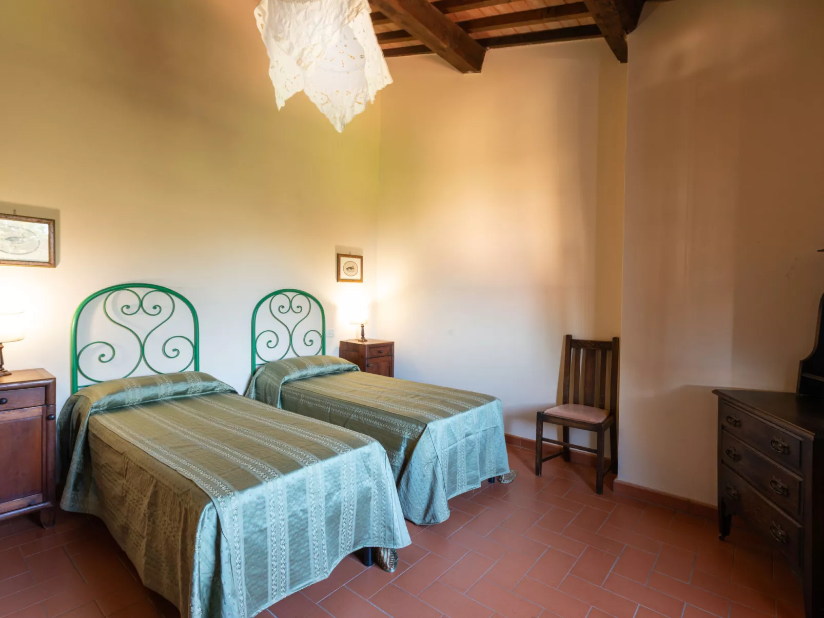 Poggio Campana-Inside