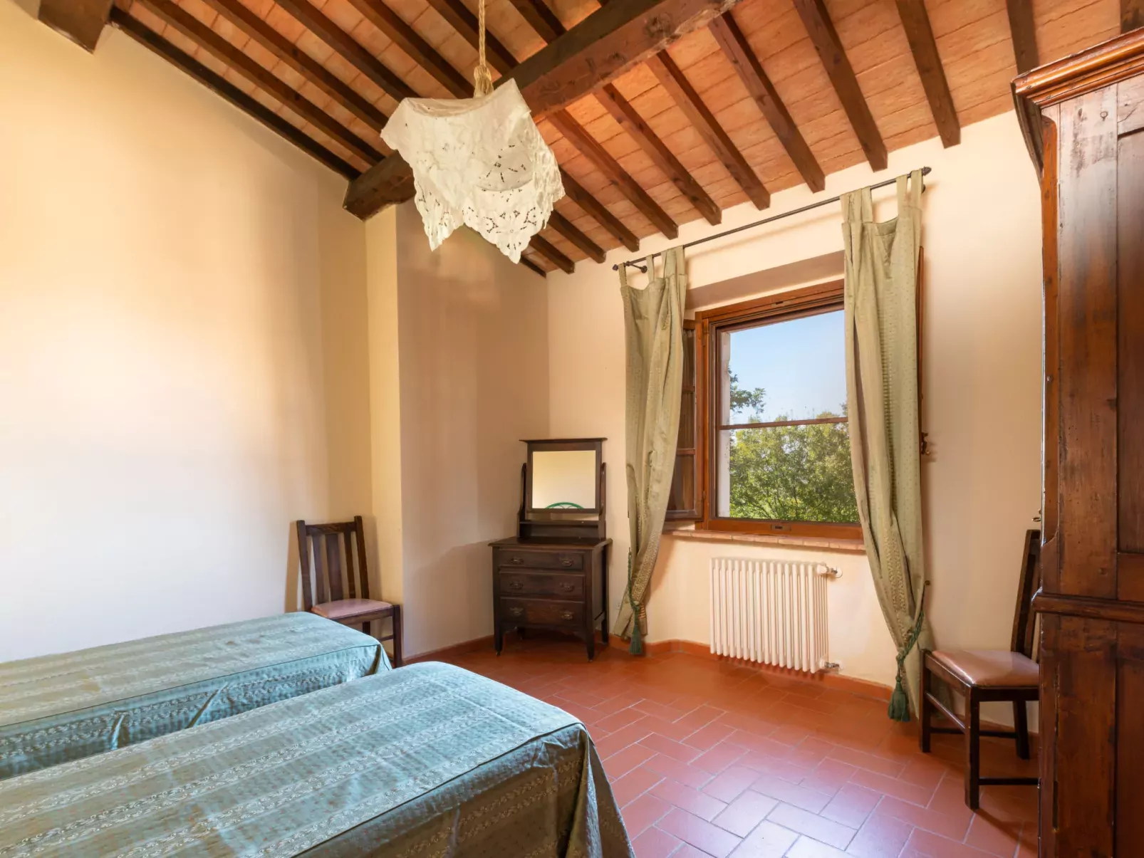 Poggio Campana-Inside