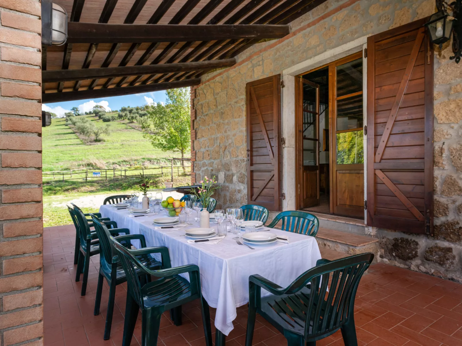 Poggio Campana-Outside