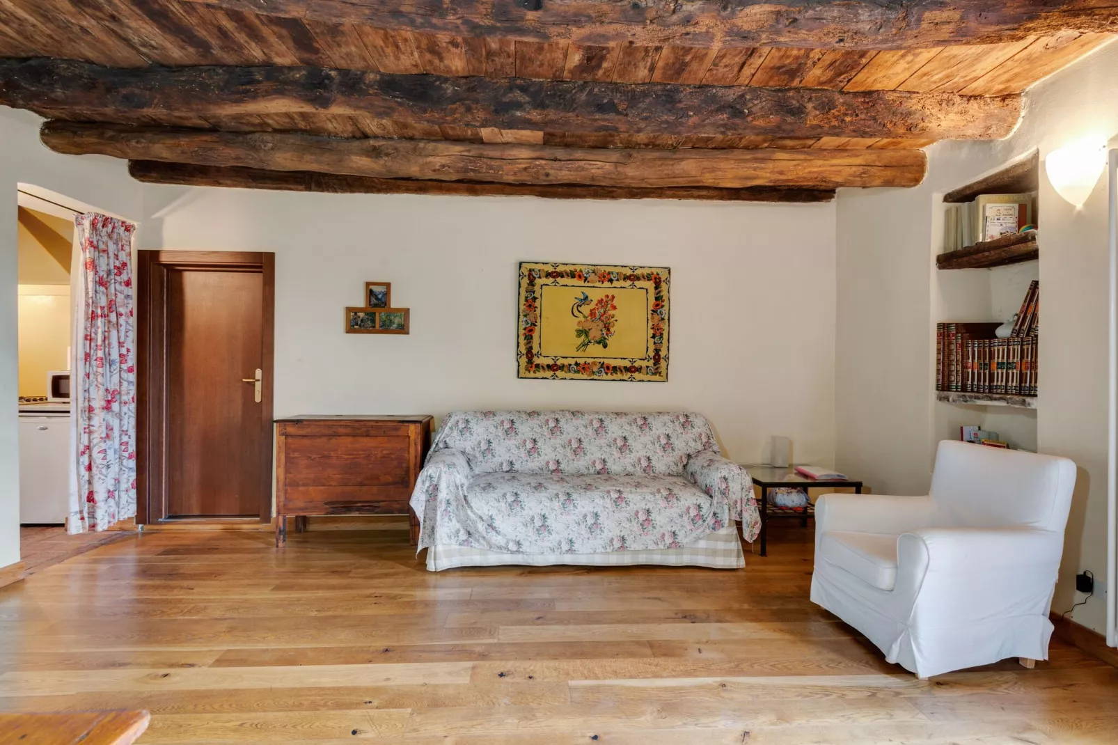 Artemisia-Living room