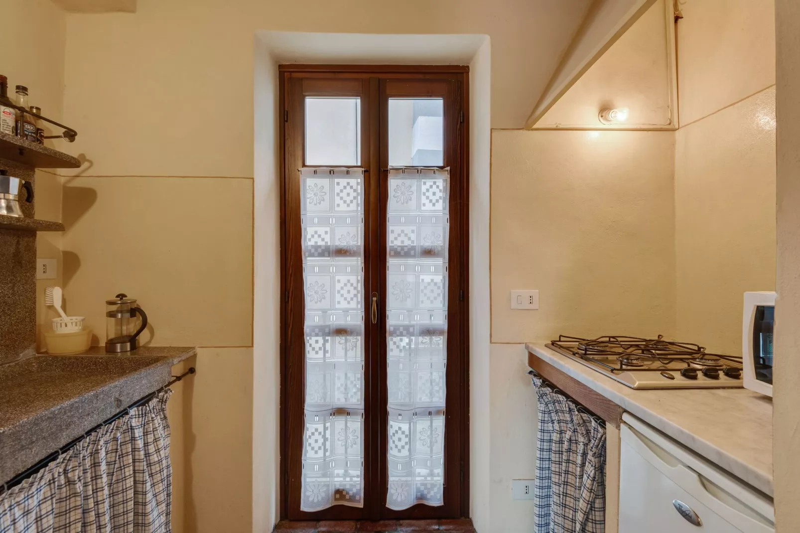 Artemisia-Kitchen