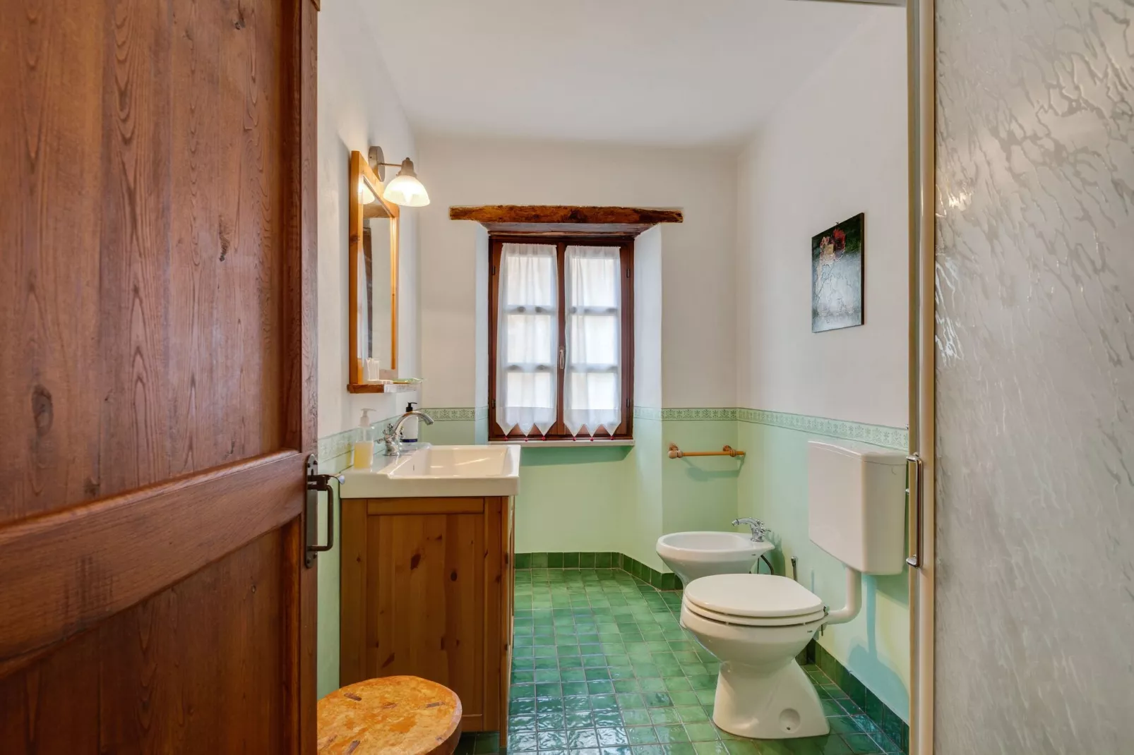Artemisia-Bathroom