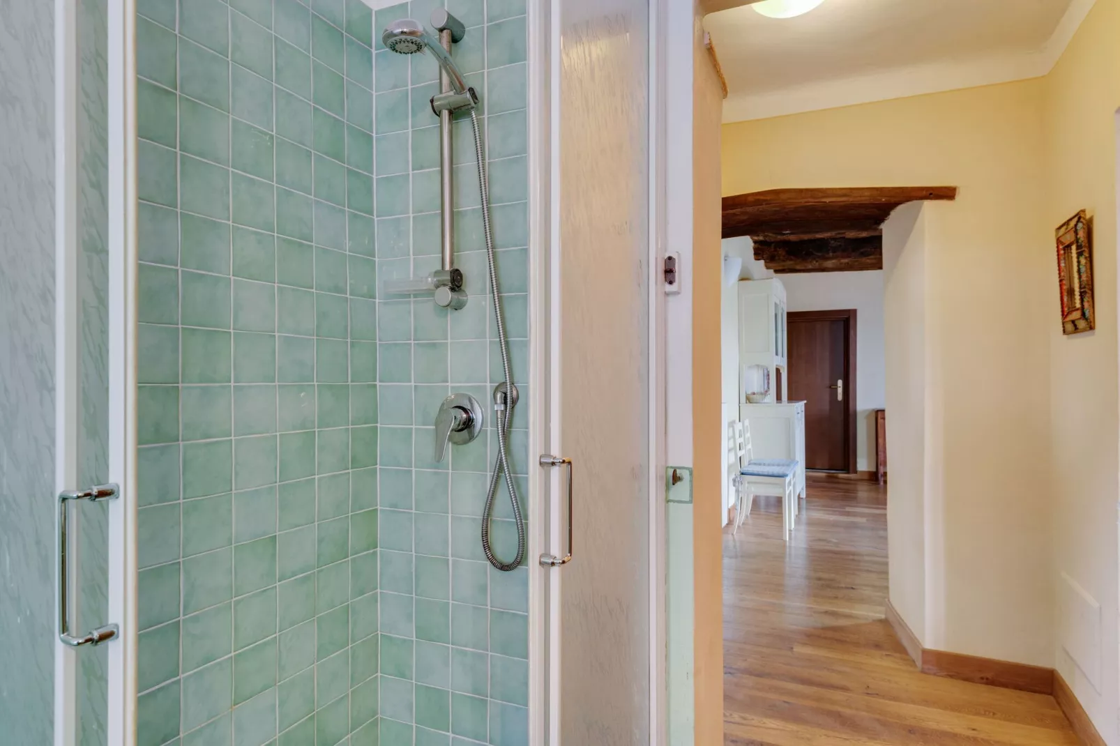 Artemisia-Bathroom