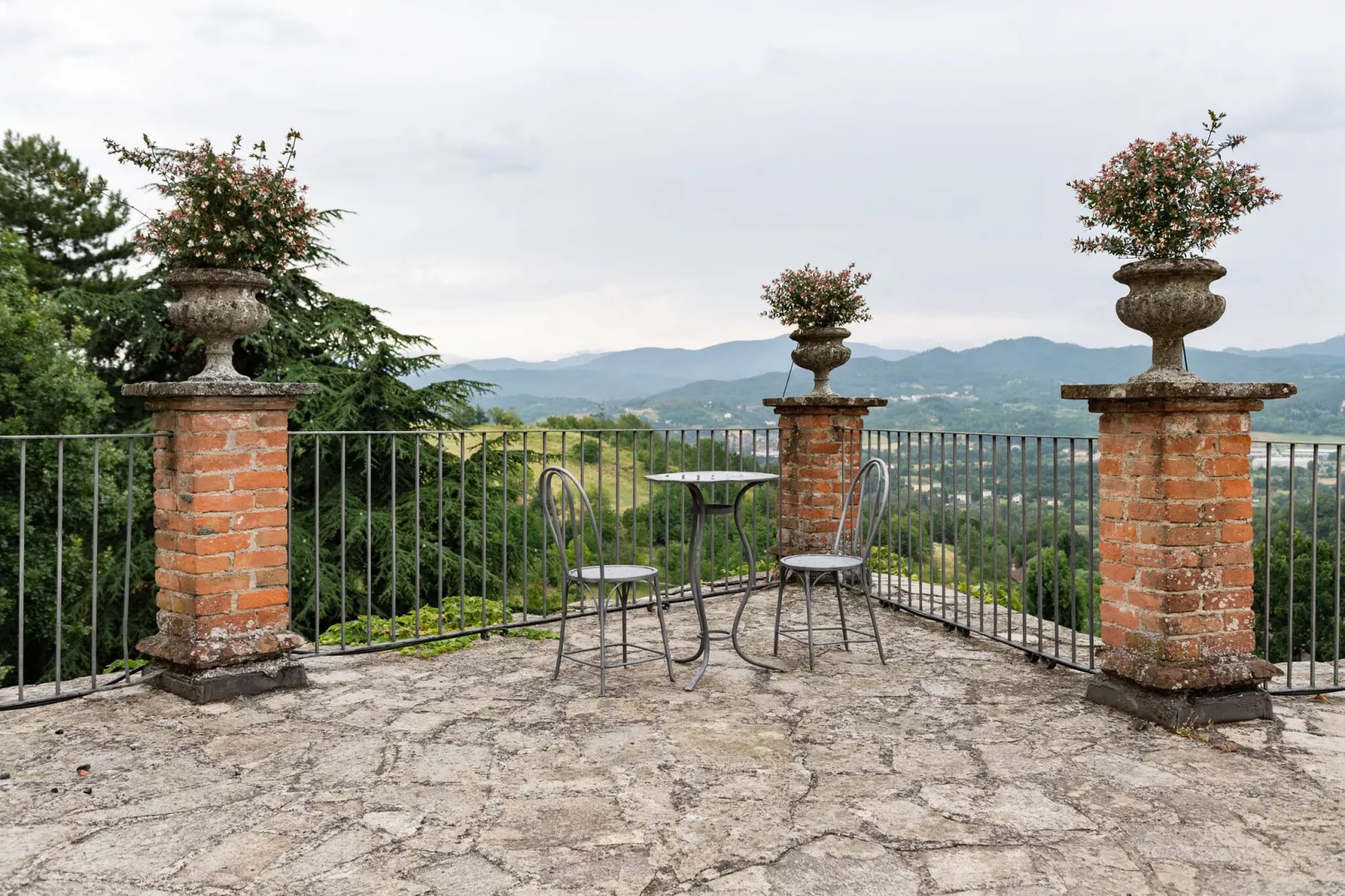 Artemisia-Terrace balcony
