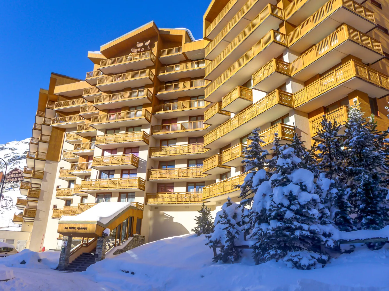 Roche Blanche 183-Outside