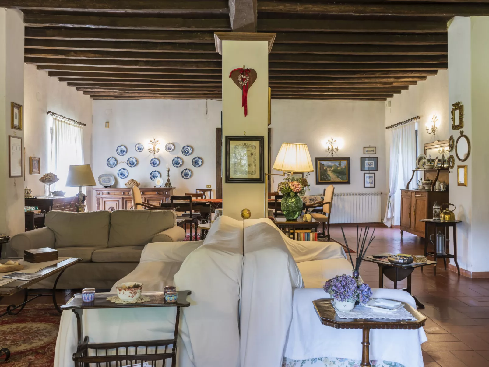 Le Querce-Inside