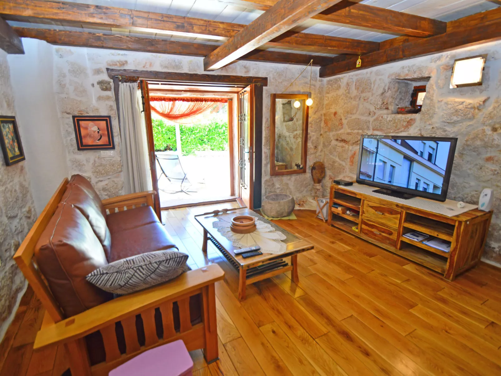 Home sweet home-Inside