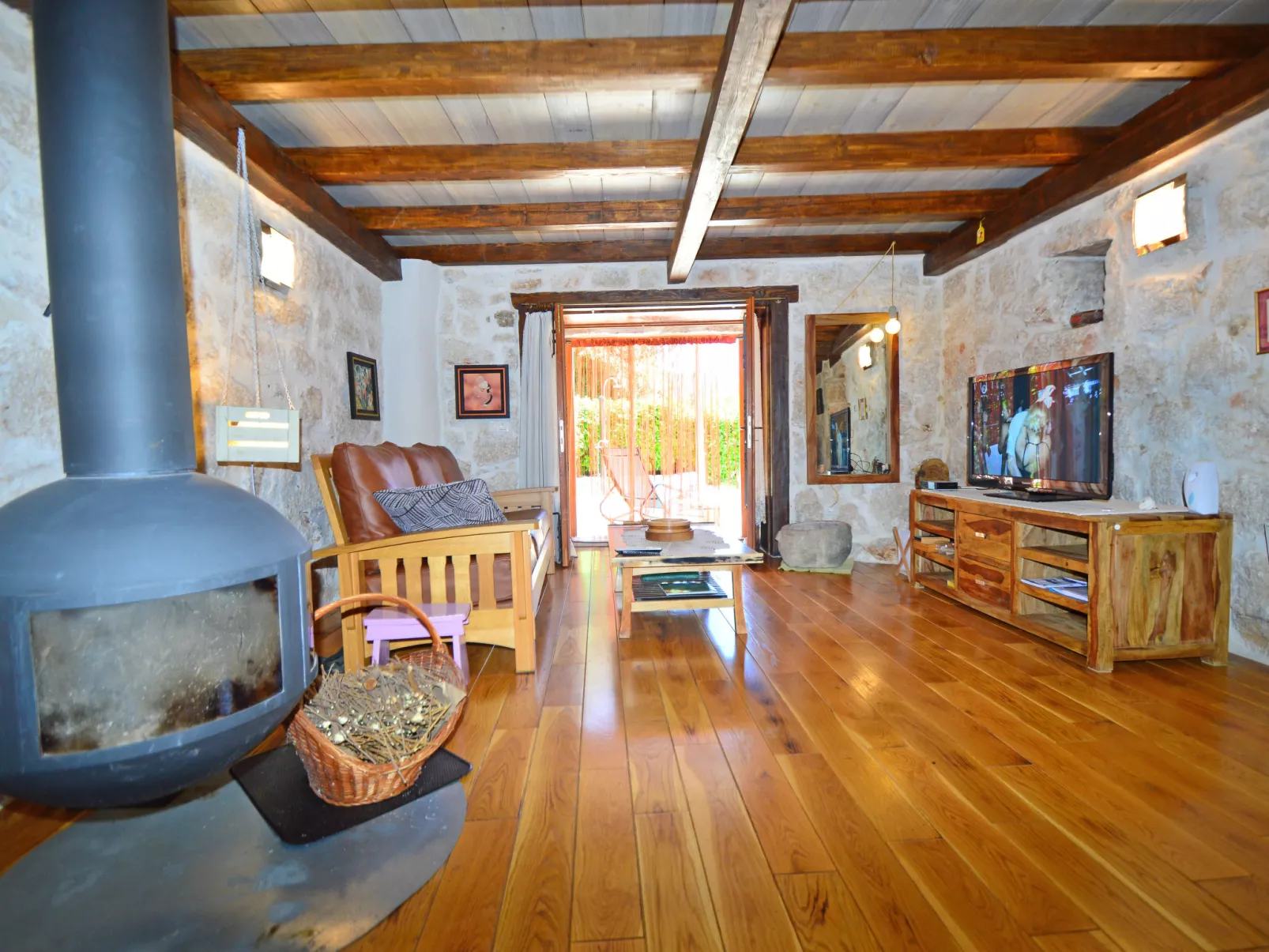 Home sweet home-Inside