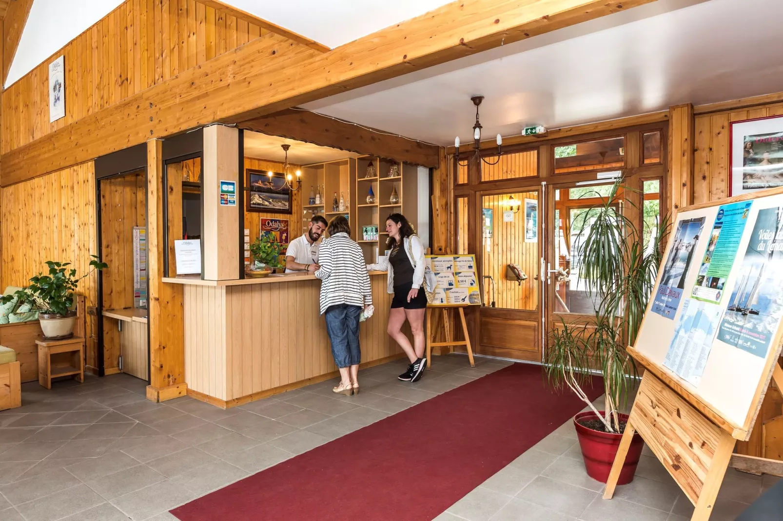Residence Les Chalets d'Evian 3-Hall d'accueil