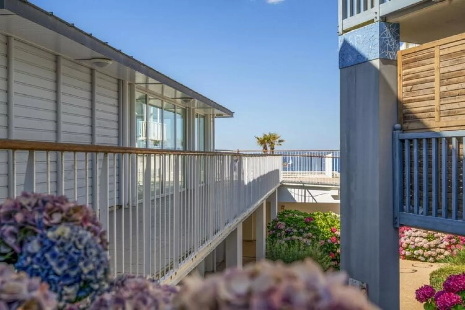 Residence Le Coteau et la Mer Tréboul // 25 Standard - Apt 4 people - 1 bedroom-Terrace