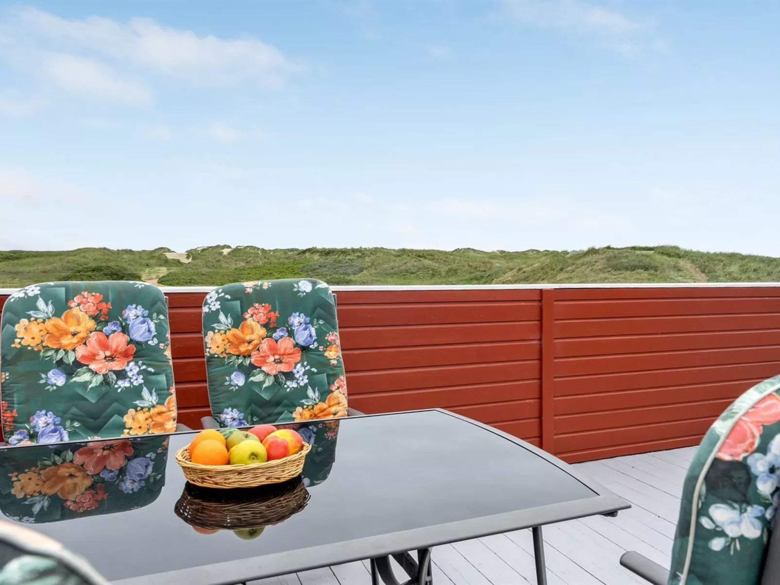 "Betti" - 200m from the sea-Outside